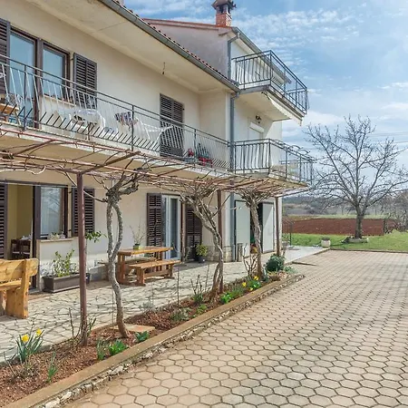 Velenik * Porec