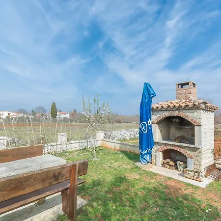 Velenik Apartament *
